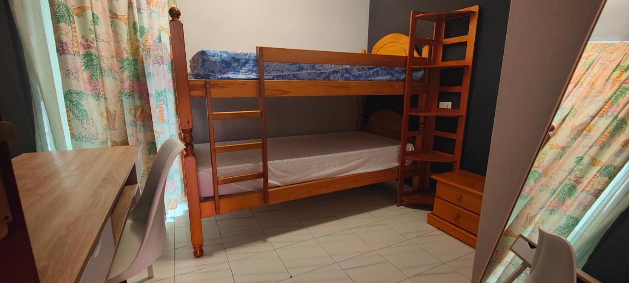 Apartamento Brisas Del Medano Lägenhet Exteriör bild