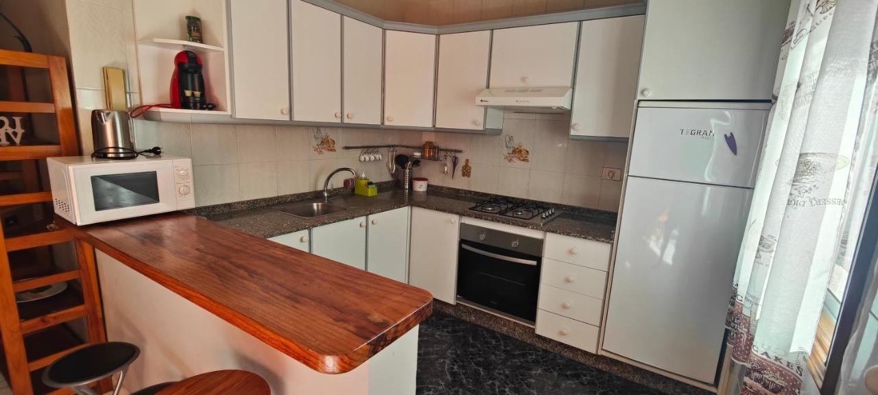 Apartamento Brisas Del Medano Lägenhet Exteriör bild